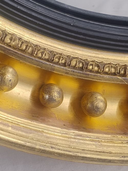 LARGE LATE 19TH CENTURY GILTWOOD CONVEX MIRROR - ADDITIONAL PHOTO 1