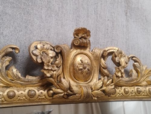 LARGE ANTIQUE GILT OVERMANTLE WALL MIRROR C 1860 - ADDITIONAL PHOTO 1