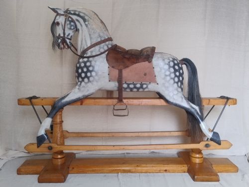 VERY LARGE ANTIQUE ROCKING HORSE FHAYRES C1890 - ADDITIONAL PHOTO 4