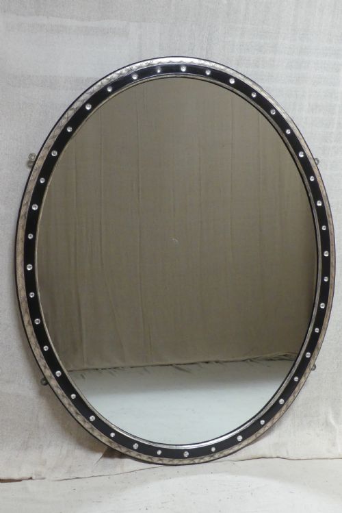 LARGE ANTIQUE PARCEL GILT OVAL MIRROR