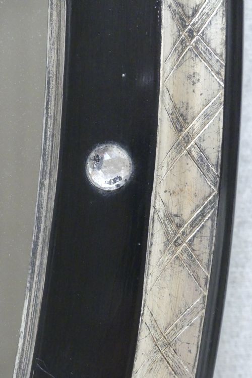 LARGE ANTIQUE PARCEL GILT OVAL MIRROR - ADDITIONAL PHOTO 4