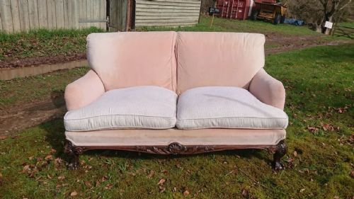 ANTIQUE SOFA BY HOWARD AND SONS OF LONDON - ADDITIONAL PHOTO 3