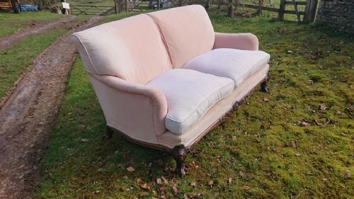 ANTIQUE SOFA BY HOWARD AND SONS OF LONDON - ADDITIONAL PHOTO 4