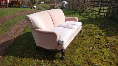 ANTIQUE SOFA BY HOWARD AND SONS OF LONDON - ADDITIONAL PHOTO 5
