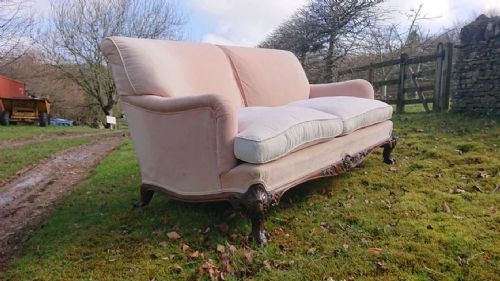 ANTIQUE SOFA BY HOWARD AND SONS OF LONDON - ADDITIONAL PHOTO 6