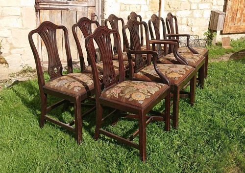 SET OF EIGHT EIGHTEENTH CENTURY DINING CHAIRS - ADDITIONAL PHOTO 2