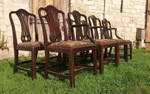 SET OF EIGHT EIGHTEENTH CENTURY DINING CHAIRS - ADDITIONAL PHOTO 3