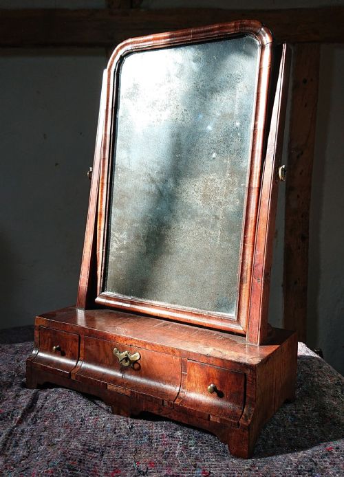 300 YEAR OLD MIRROR - ADDITIONAL PHOTO 3