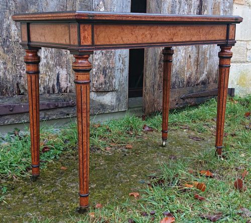 19TH CENTURY AMBOYNA CARD TABLE ATTRIBUTED TO GREGORY AND CO REGENT STREET LONDON - ADDITIONAL PHOTO 3