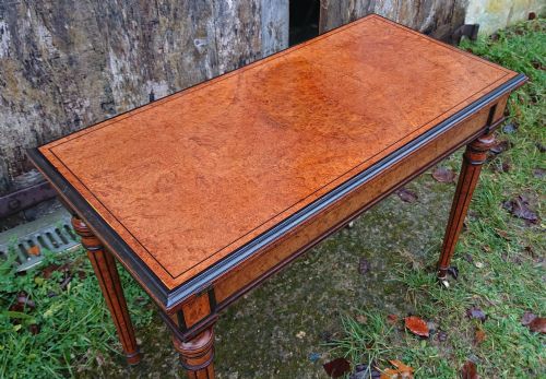 19TH CENTURY AMBOYNA CARD TABLE ATTRIBUTED TO GREGORY AND CO REGENT STREET LONDON - ADDITIONAL PHOTO 4