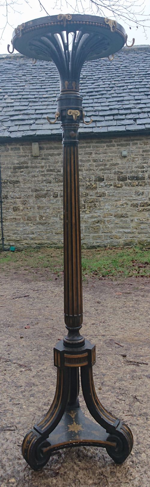 VERY WELL PRESERVED GOOD SCALE AND FINE QUALITY HATSTAND IN THE ITALIANATE STYLE - ADDITIONAL PHOTO 3
