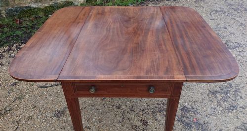 FINE QUALITY 18TH CENTURY PEMBROKE TABLE - ADDITIONAL PHOTO 4