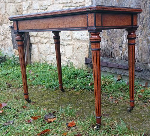 19TH CENTURY AMBOYNA CARD TABLE ATTRIBUTED TO GREGORY AND CO REGENT STREET LONDON - ADDITIONAL PHOTO 7