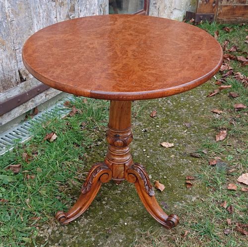 VERY FINE QUALITY 19TH CENTURY AMBOYNA TRIPOD WINE TABLE - ADDITIONAL PHOTO 1