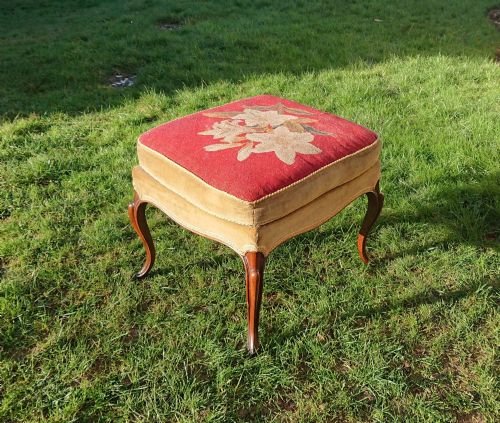 EARLY NINETEENTH CENTURY CABRIOLE LEG STOOL - ADDITIONAL PHOTO 4