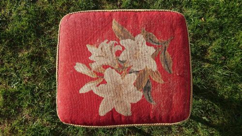 EARLY NINETEENTH CENTURY CABRIOLE LEG STOOL - ADDITIONAL PHOTO 6