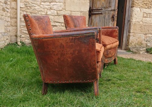 OLD LEATHER PAIR OF CHAIRS - ADDITIONAL PHOTO 3