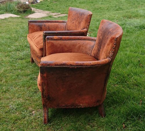 OLD LEATHER PAIR OF CHAIRS - ADDITIONAL PHOTO 8
