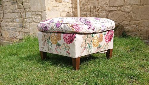 CUSHION TOP FOOTSTOOL IN THE MANNER OF HOWARD AND SONS - ADDITIONAL PHOTO 2