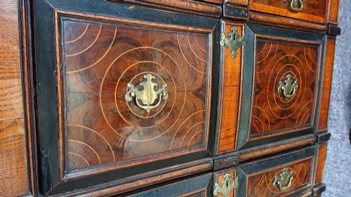 OYSTER VENEER CHEST OF DRAWERS - ADDITIONAL PHOTO 5
