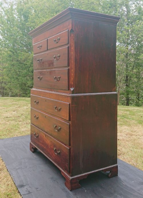 AN 18TH CENTURY SCOTTISH CHEST ON CHEST - ADDITIONAL PHOTO 3