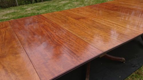 THREE PEDESTAL DINING TABLE - ADDITIONAL PHOTO 7