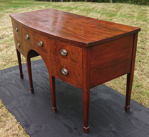 VERY FINE 18TH CENTURY MAHOGANY SIDEBOARD - ADDITIONAL PHOTO 5