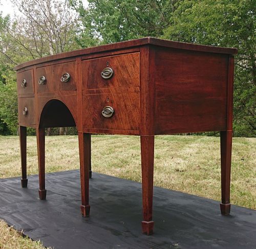 VERY FINE 18TH CENTURY MAHOGANY SIDEBOARD - ADDITIONAL PHOTO 6
