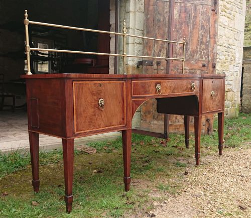 18TH CENTURY GEORGE III PERIOD MAHOGANY ANTIQUE SIDEBOARD - ADDITIONAL PHOTO 13