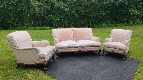 HOWARD AND SONS DEEP SEATED SPECIAL BRIDGEWATER SET OF TWO CHAIRS AND A SOFA STANDING ON BALL AND CLAW FEET - ADDITIONAL PHOTO 3