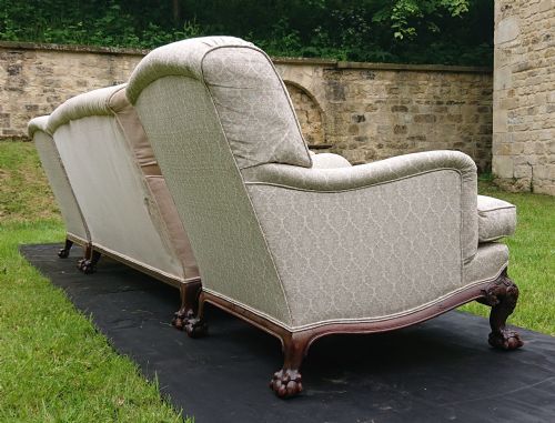 HOWARD AND SONS DEEP SEATED SPECIAL BRIDGEWATER SET OF TWO CHAIRS AND A SOFA STANDING ON BALL AND CLAW FEET - ADDITIONAL PHOTO 14