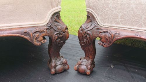 HOWARD AND SONS DEEP SEATED SPECIAL BRIDGEWATER SET OF TWO CHAIRS AND A SOFA STANDING ON BALL AND CLAW FEET - ADDITIONAL PHOTO 15