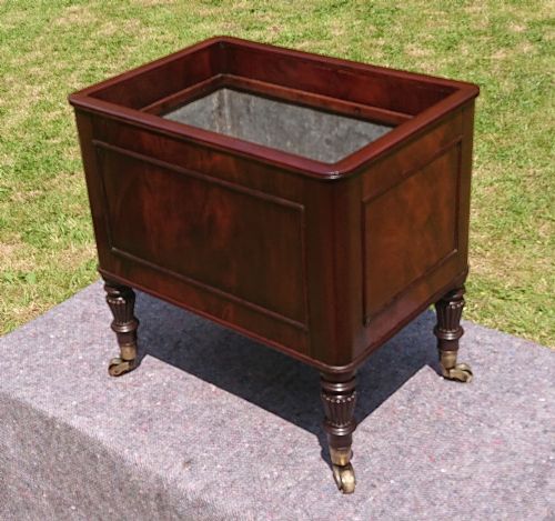 EARLY 19TH CENTURY REGENCY MAHOGANY WINE COOLER CELLARETTE ATTRIBUTED TO GILLOWS OF LANCASTER AND LONDON - ADDITIONAL PHOTO 9