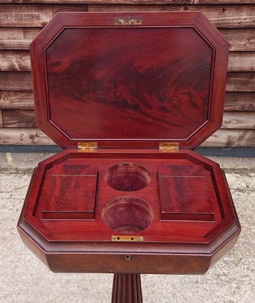 19TH CENTURY TEAPOY ATTRIBUTED TO GILLOWS - ADDITIONAL PHOTO 6