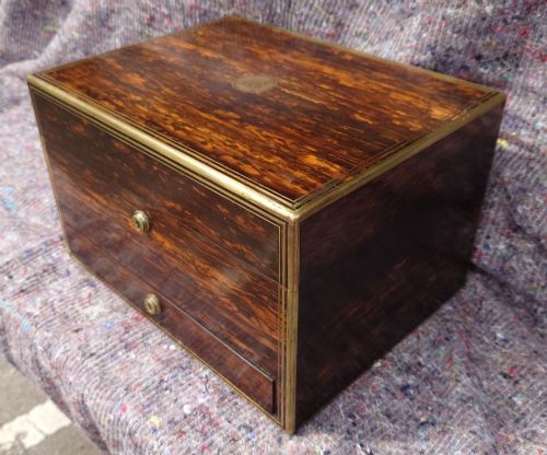 NINETEENTH CENTURY COROMANDEL VANITY CASE DRESSING BOX MADE BY H MITCHELL OF 168 OXFORD STREET LONDON - ADDITIONAL PHOTO 2