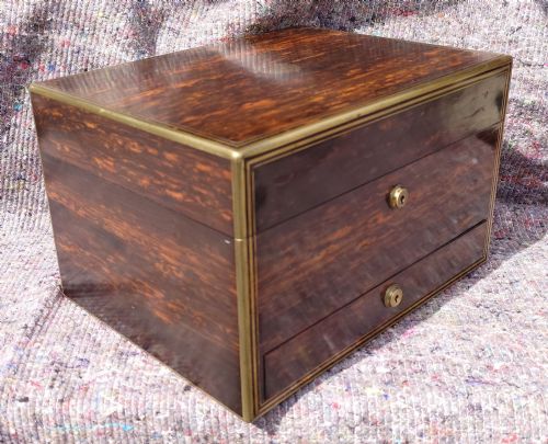 NINETEENTH CENTURY COROMANDEL VANITY CASE DRESSING BOX MADE BY H MITCHELL OF 168 OXFORD STREET LONDON - ADDITIONAL PHOTO 5