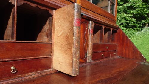 GREAT PROPORTION TALL AND SLIM 18TH CENTURY BUREAU BOOKCASE - ADDITIONAL PHOTO 8