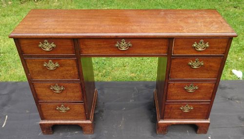 VERY NARROW 18TH CENTURY GEORGE III PERIOD SIDEBOARD - ADDITIONAL PHOTO 1