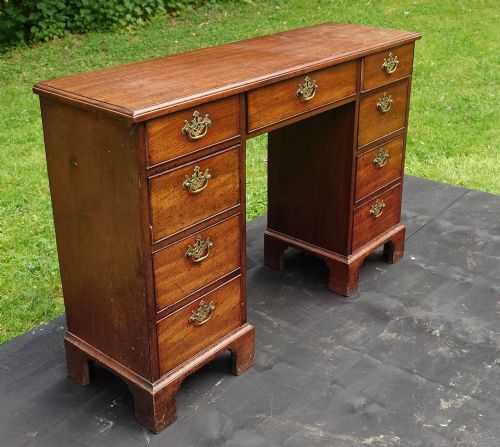 VERY NARROW 18TH CENTURY GEORGE III PERIOD SIDEBOARD - ADDITIONAL PHOTO 6