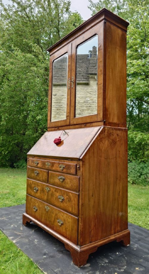 EIGHTEENTH CENTURY WALNUT BUREAU BOOKCASE - ADDITIONAL PHOTO 4