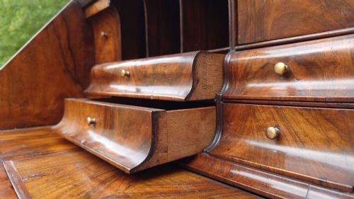 EIGHTEENTH CENTURY WALNUT BUREAU BOOKCASE - ADDITIONAL PHOTO 8