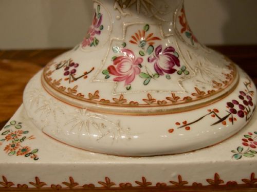 FINE 19TH CENTURY FRENCH SAMSON ARMORIAL CAMPANA VASE FAMILLE ROSE CHINESE EXPORT STYLE - ADDITIONAL PHOTO 8