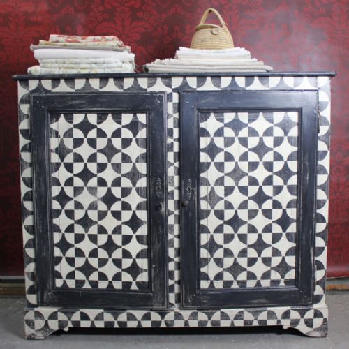 french buffet black and white design c 1800 - CATEGORY: ANTIQUE SIDEBOARDS - DATED 19TH CENTURY