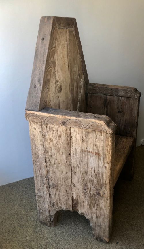 19TH CENTURY GOTHIC THRONE - ADDITIONAL PHOTO 1