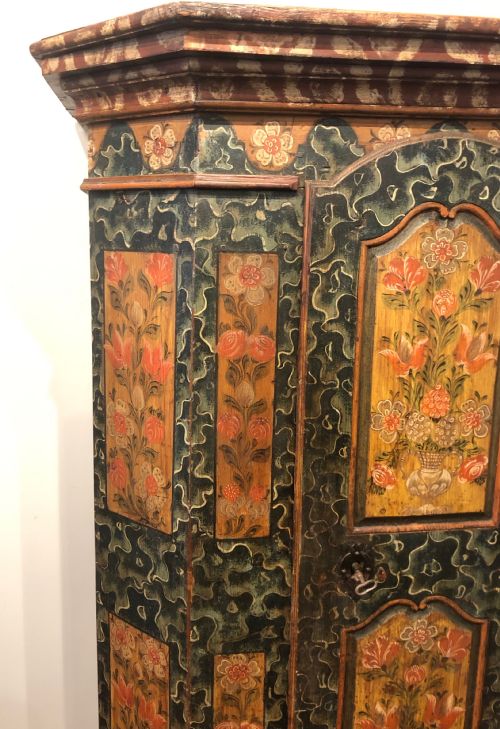 AUSTRIAN EMPIRE ARMOIRE CIRCA 1850 - ADDITIONAL PHOTO 14