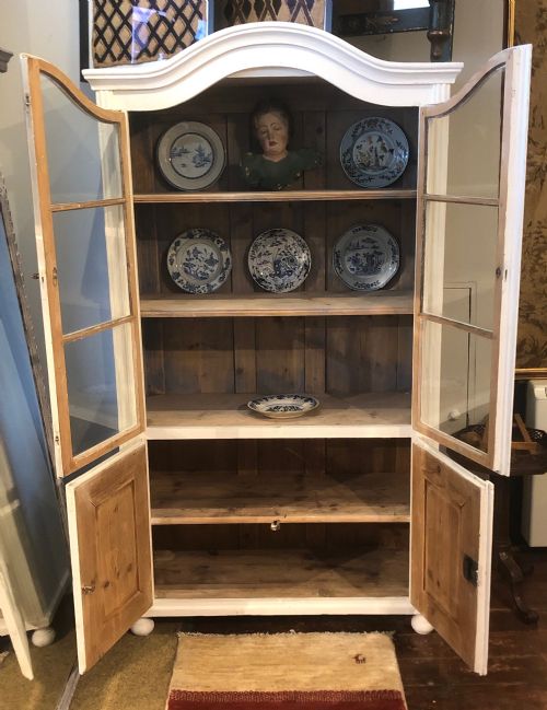 19TH CENTURY WHITECREAM FRENCH VITRINE DISPLAY CABINET - ADDITIONAL PHOTO 2