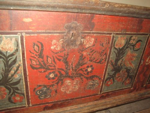 PAINTED MARRIAGE CHEST FRENCH CIRCA 1860 - ADDITIONAL PHOTO 9