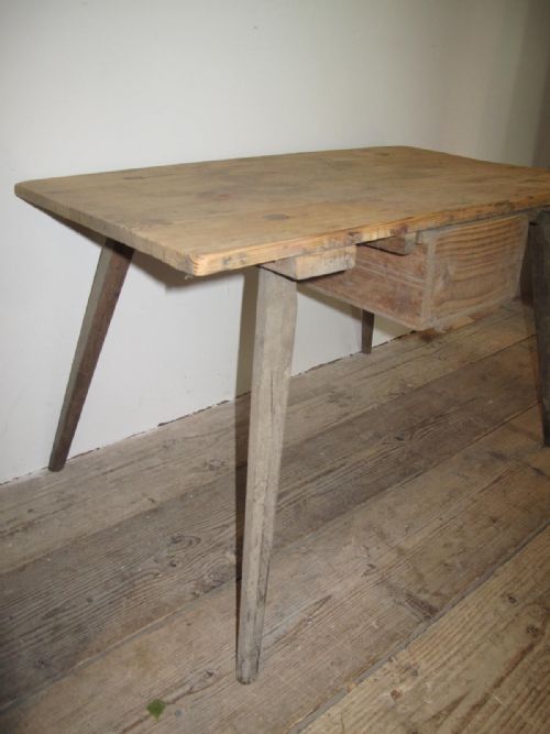 19TH CENTURY FRENCH PINE COBBLERS BENCH - ADDITIONAL PHOTO 4