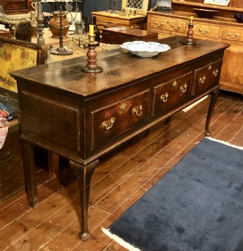 ENGLISH CABRIOLE LEGGED DRESSER EARLY 18THC - ADDITIONAL PHOTO 1