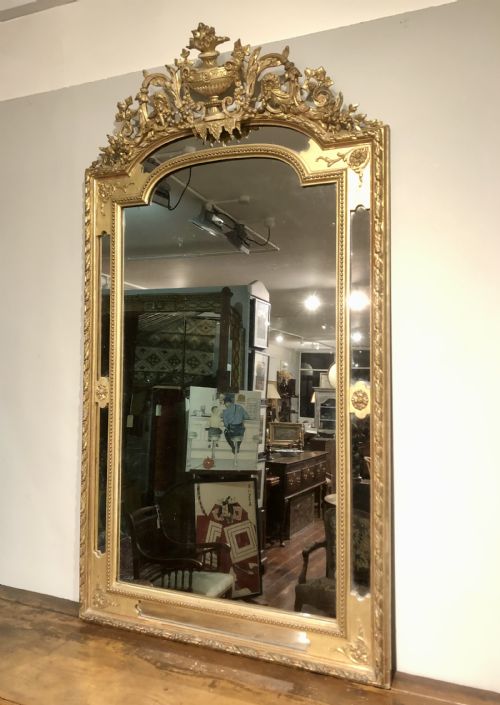 large gilded mirror circa 1880 - CATEGORY: ANTIQUE MIRRORS - DATED VICTORIAN
